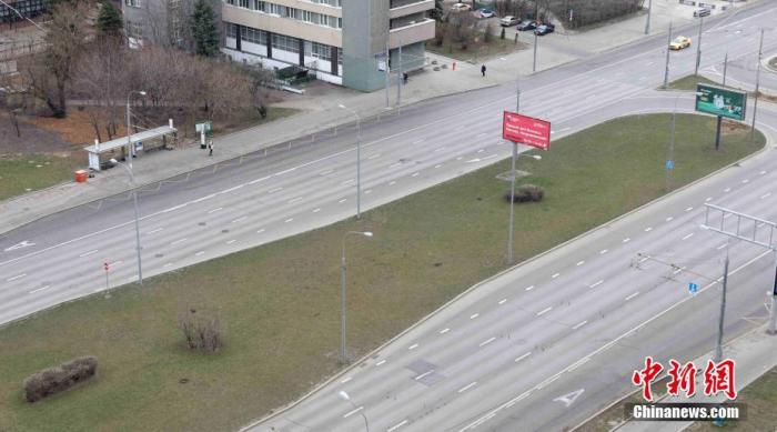 「中新网」受新冠肺炎疫情影响 俄莫斯科暂停市民祭扫活动