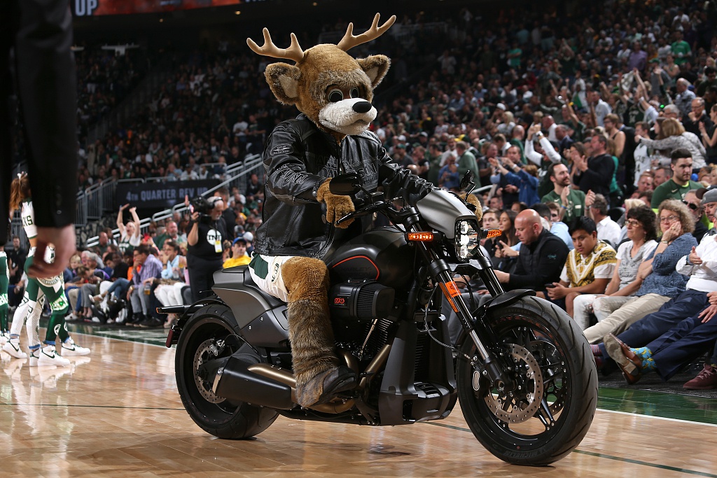 【nba吉祥物图鉴】雄鹿队——邦戈