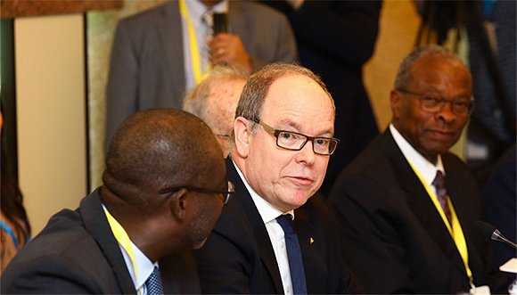 摩纳哥元首阿尔伯特亲王(prince albert of monaco)