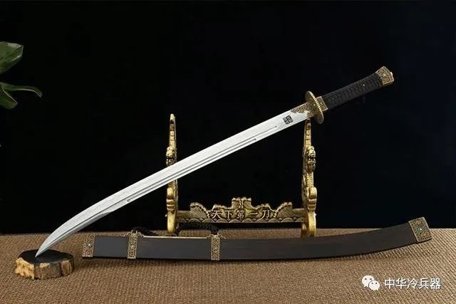 其实跟你想像的不一样,清刀也可以很帅