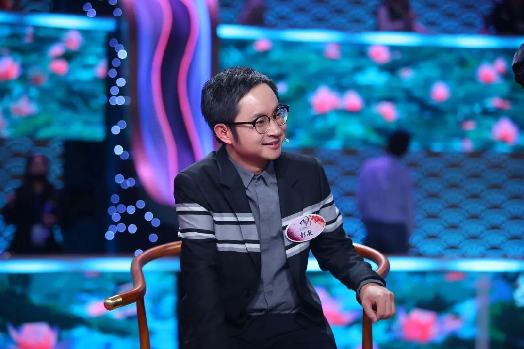 中国诗词大会冠军彭敏诗在你身边也在一个个春日里丨偶像说