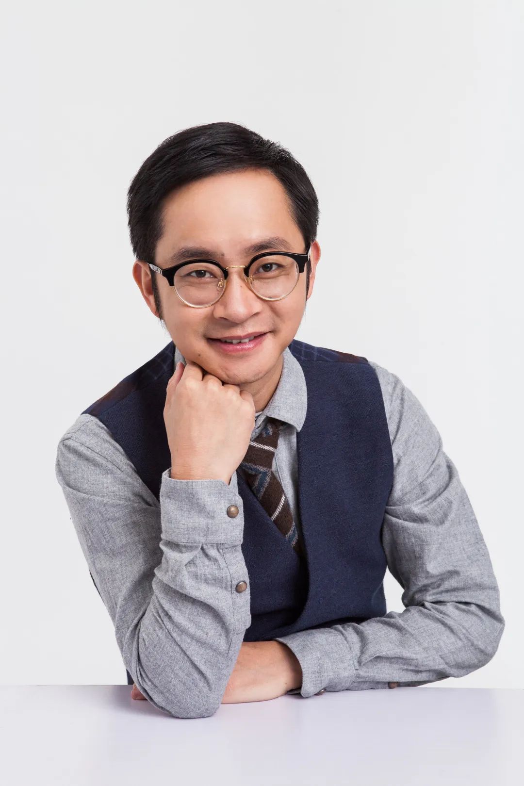 中国诗词大会冠军彭敏诗在你身边也在一个个春日里丨偶像说