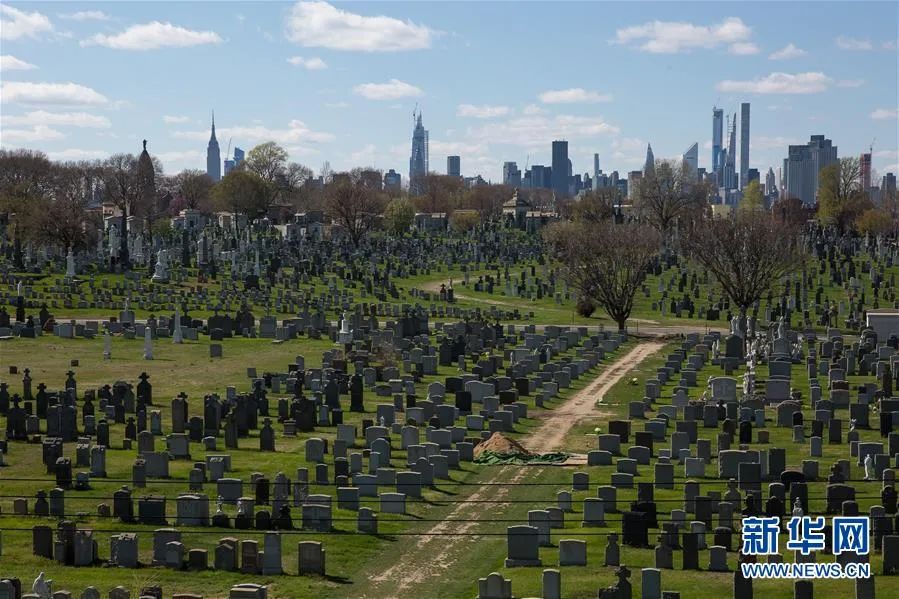 疫情蔓延纽约启用死人岛埋葬新冠逝者