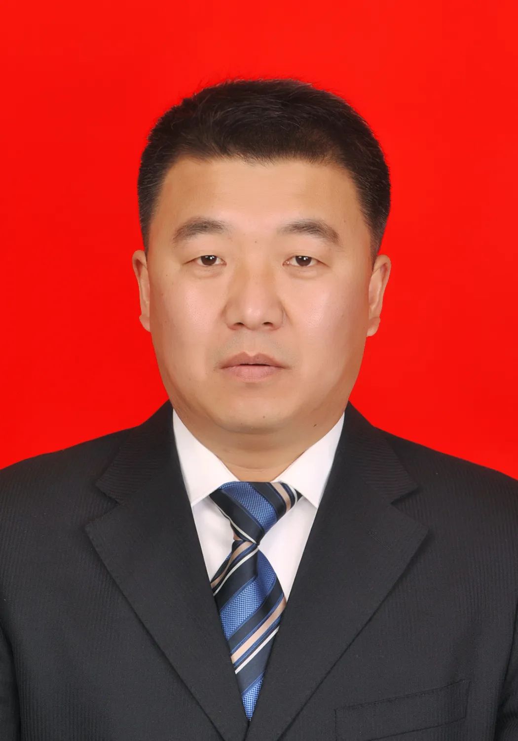 宋大千,1981年6月出生,宁夏党校研究生学历.