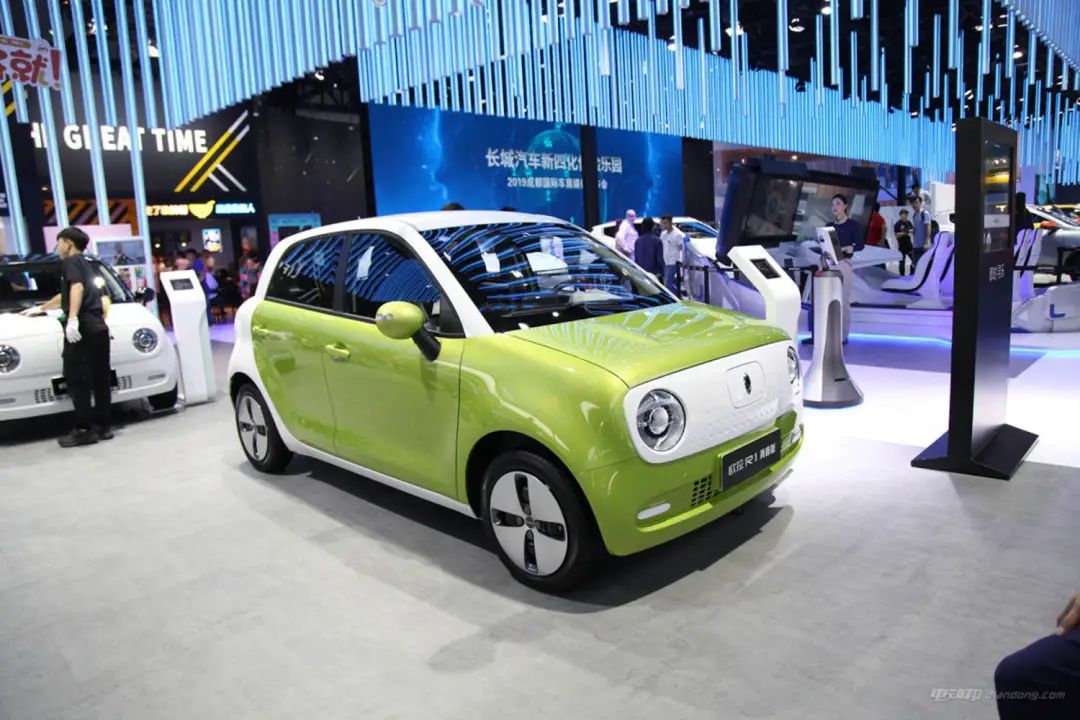 98万起!长安奔奔e-star上市,它会是你日常通勤的选择么?