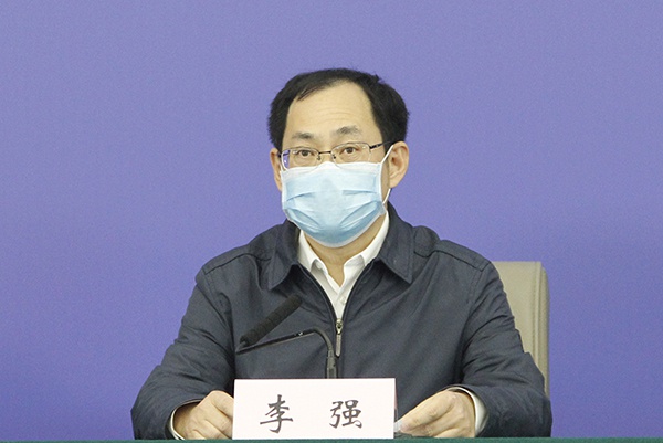 正文  更早前,在1月31日晚间的湖北省新型冠状病毒感染的肺炎疫情防控