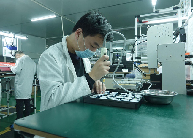 福建漳州钟表业:抱团应对出口"倒春寒"