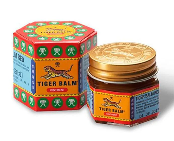 当代青年人手一瓶的爱老虎油背后那三座奇幻的万金油乐园