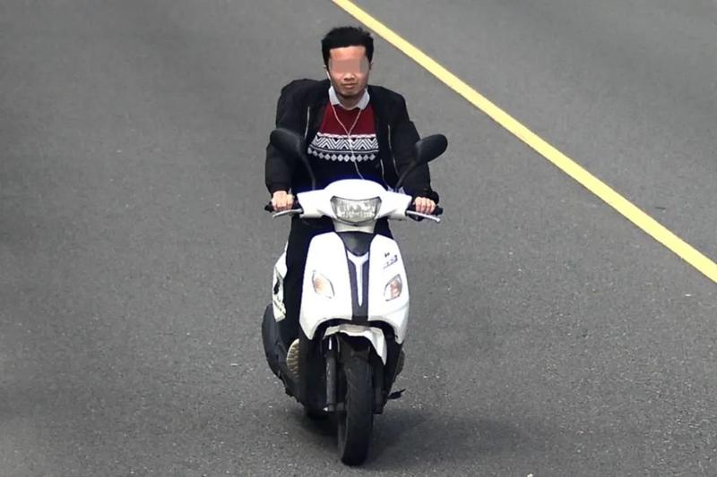 谁又上榜了?梅江区最新一批摩托车交通违法行为曝光!