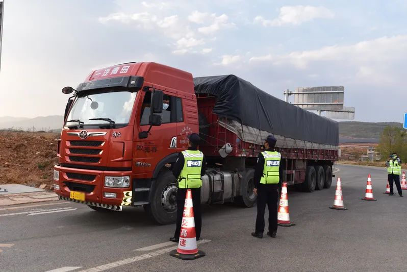 公路超限超载专项整治 @货车司机 请注意查收!|交通运输_新浪新闻