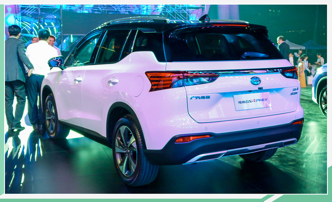 百公里油耗仅1.3升 全新传祺GS4 PHEV今日上市