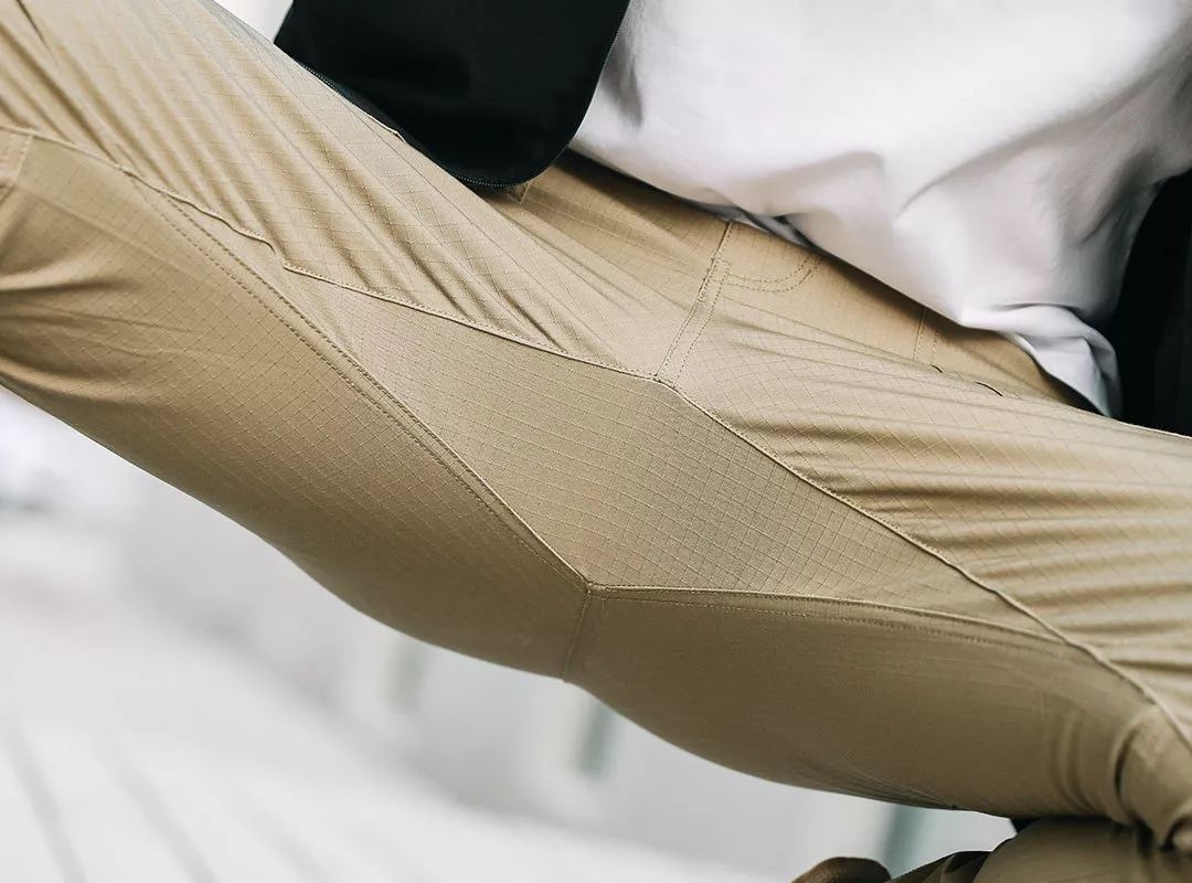 电视里的雇佣兵帅呆了,他们穿的裤子你留意过吗?