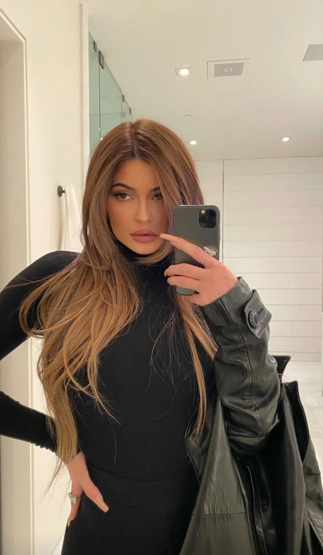 22岁蝉联全球最年轻的亿万富豪,kylie跟我们想象的有什么不一样?