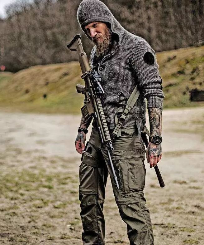 电视里的雇佣兵帅呆了,他们穿的裤子你留意过吗?