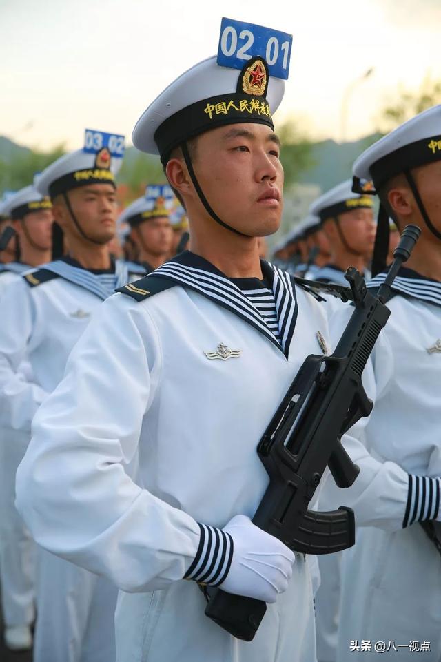 博士新兵参加阅兵,登上春晚|海军|潜艇_新浪新闻