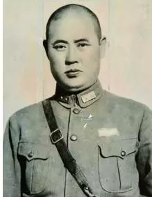 历史上的今天丨傅作义起义后,为何一直不愿意搭理自己的“叛徒”女儿?|蒋介石_新浪新闻