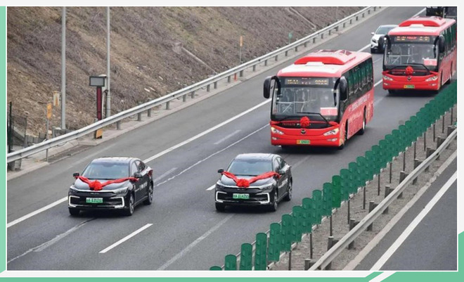 保驾护航 北汽车队护送北京市援鄂医疗队回家
