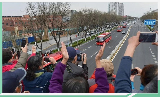 保驾护航 北汽车队护送北京市援鄂医疗队回家