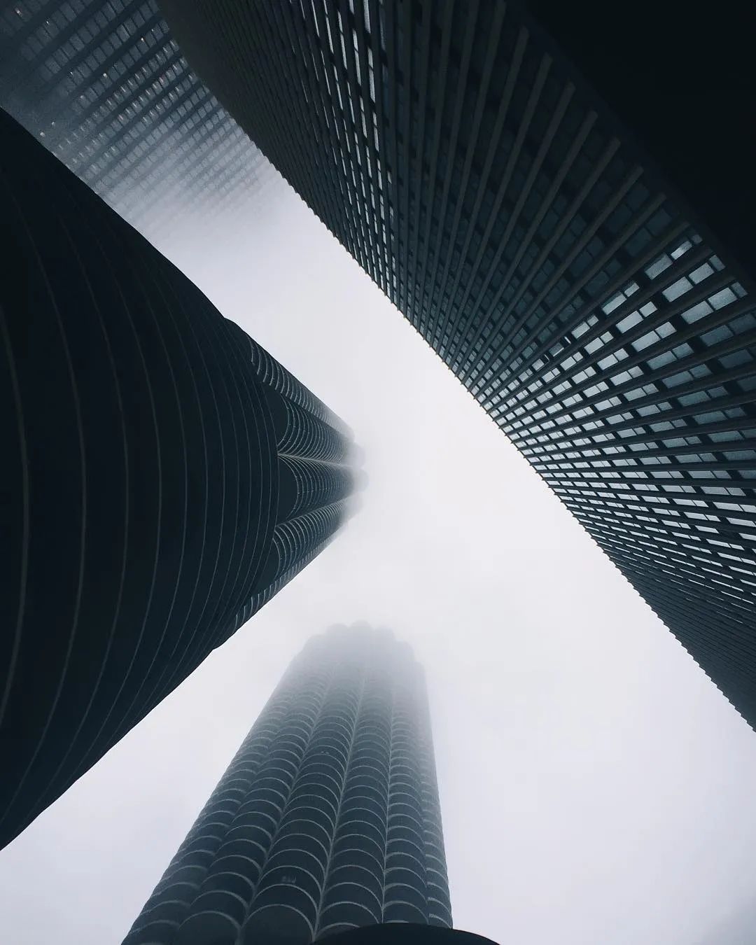 ©原画册韩松©cocu liu雾天的出现让自然光线充满整个画面相对