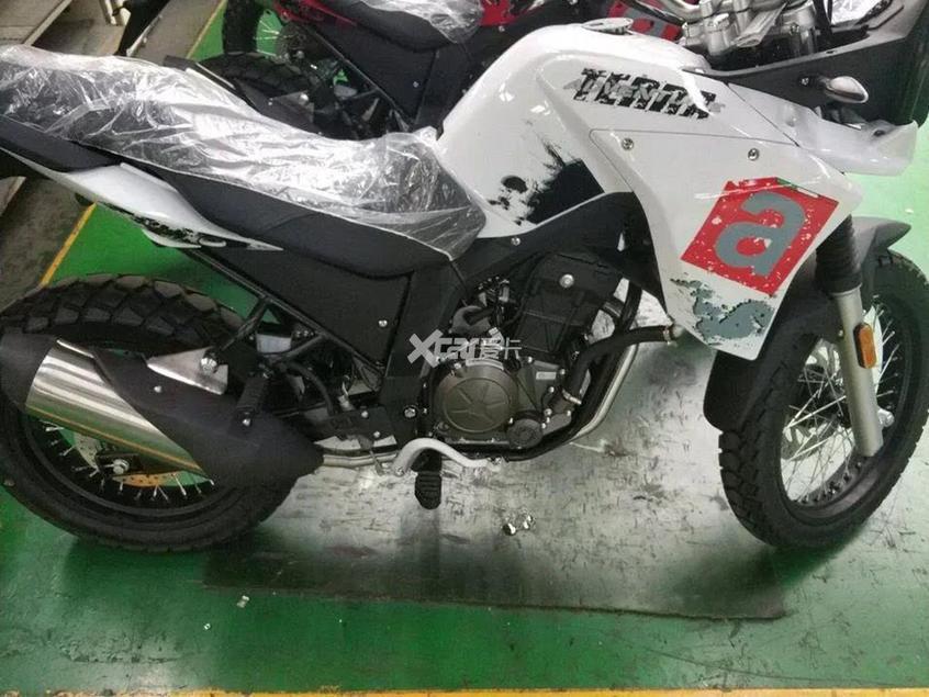 工厂实车曝光 aprilia TERRA 250来了