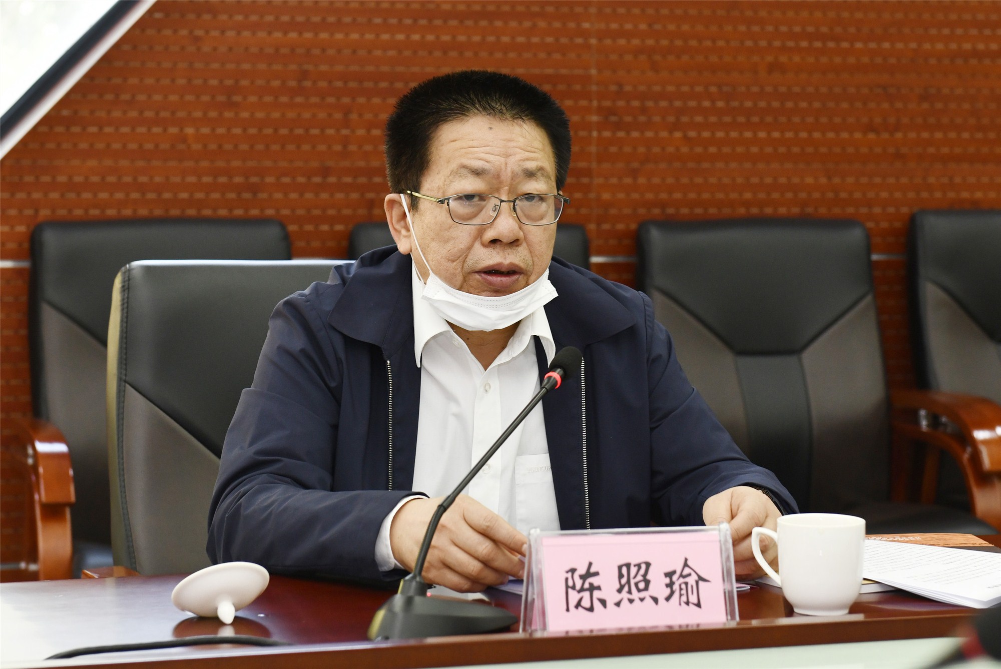 福建省林业局局长陈照瑜指出,建立以国家公园为主体的自然保护地体系