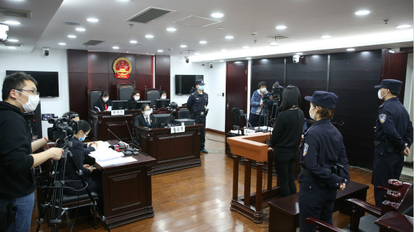 图说:庭审现场普陀区法院供图
