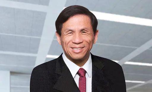 百亿富翁,矿工家庭,不通英文,8次拒签的他才是华人之光|思科_新浪新闻