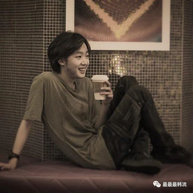 初露头角之后,金高银又参演了很多不同类型的电影,展现了无限的角色