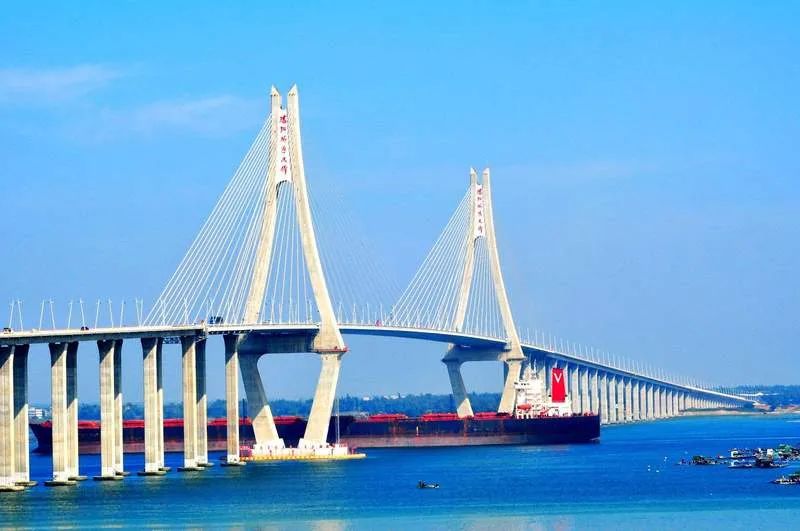 令人震惊的幕后揭秘：湛江叫妹子经历，2025年湛江夜生活娱乐交友体验分享