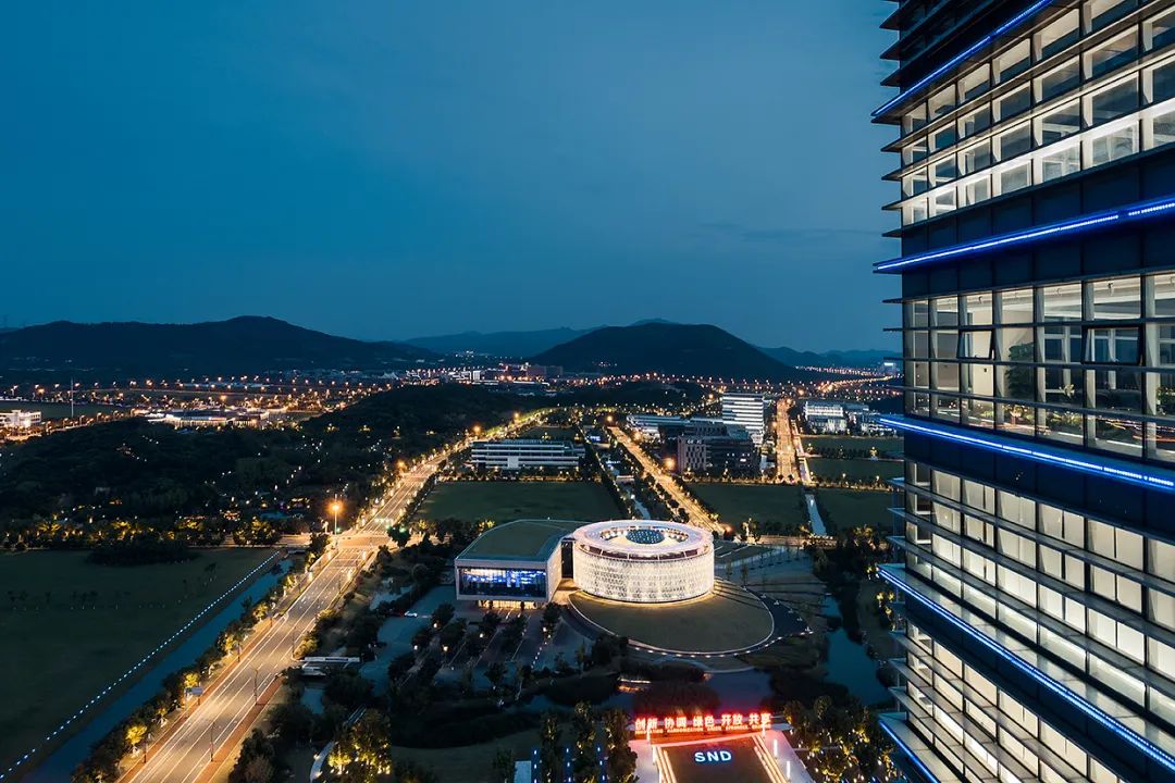 苏州金融小镇围绕打造"产业发展高地,科技创新引擎,人居生活样板,复合