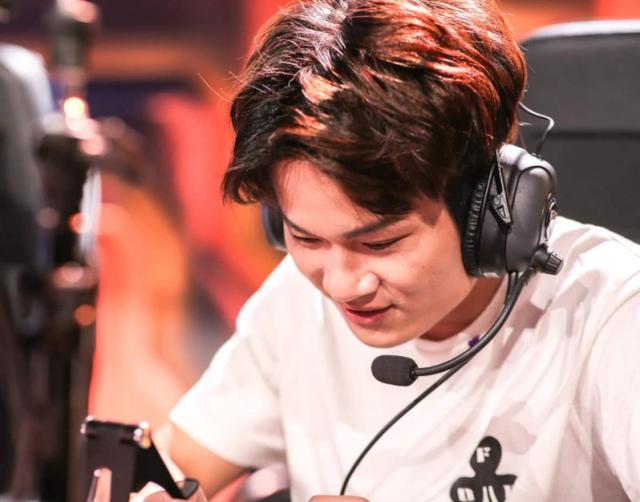 王者荣耀韩跑跑送平民粉丝皮肤土豪水友隐藏皮肤可还行