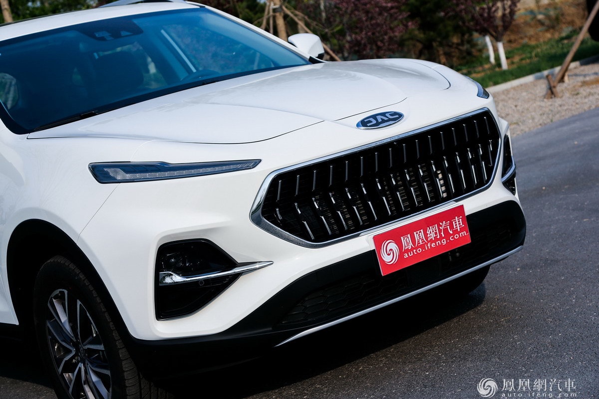 江淮嘉悦x7正式上市 国际范十足/售价8.98万起