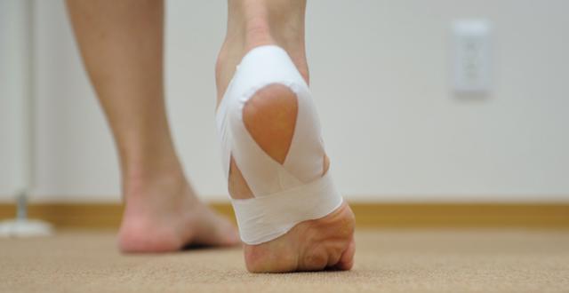 脚后跟疼痛是什么原因导致的?有几个罪魁祸首,教你缓解的妙招