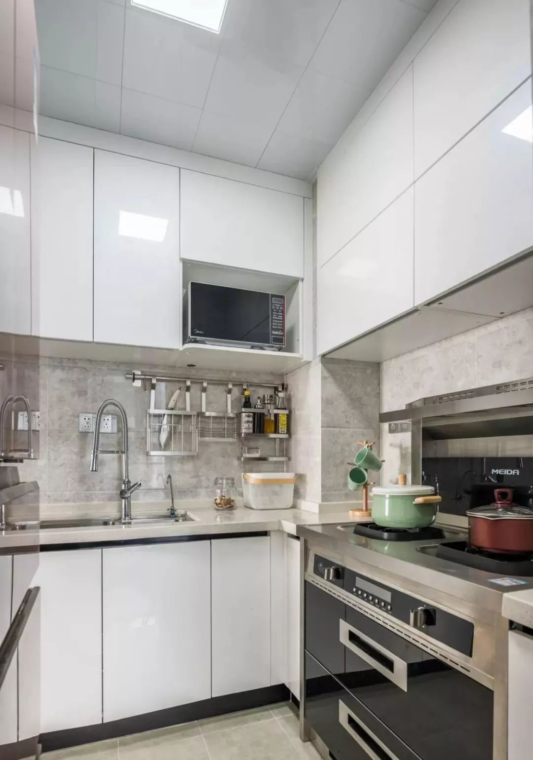 厨房柜门哪种好?这些款式多参考!|橱柜|门板_新浪新闻