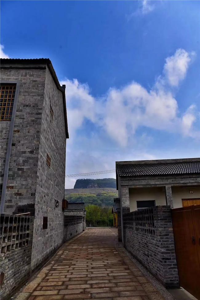 句容茅山红色记忆生态陈庄