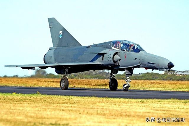 "幻影"战机家族番外篇(二):南非"猎豹"战斗机