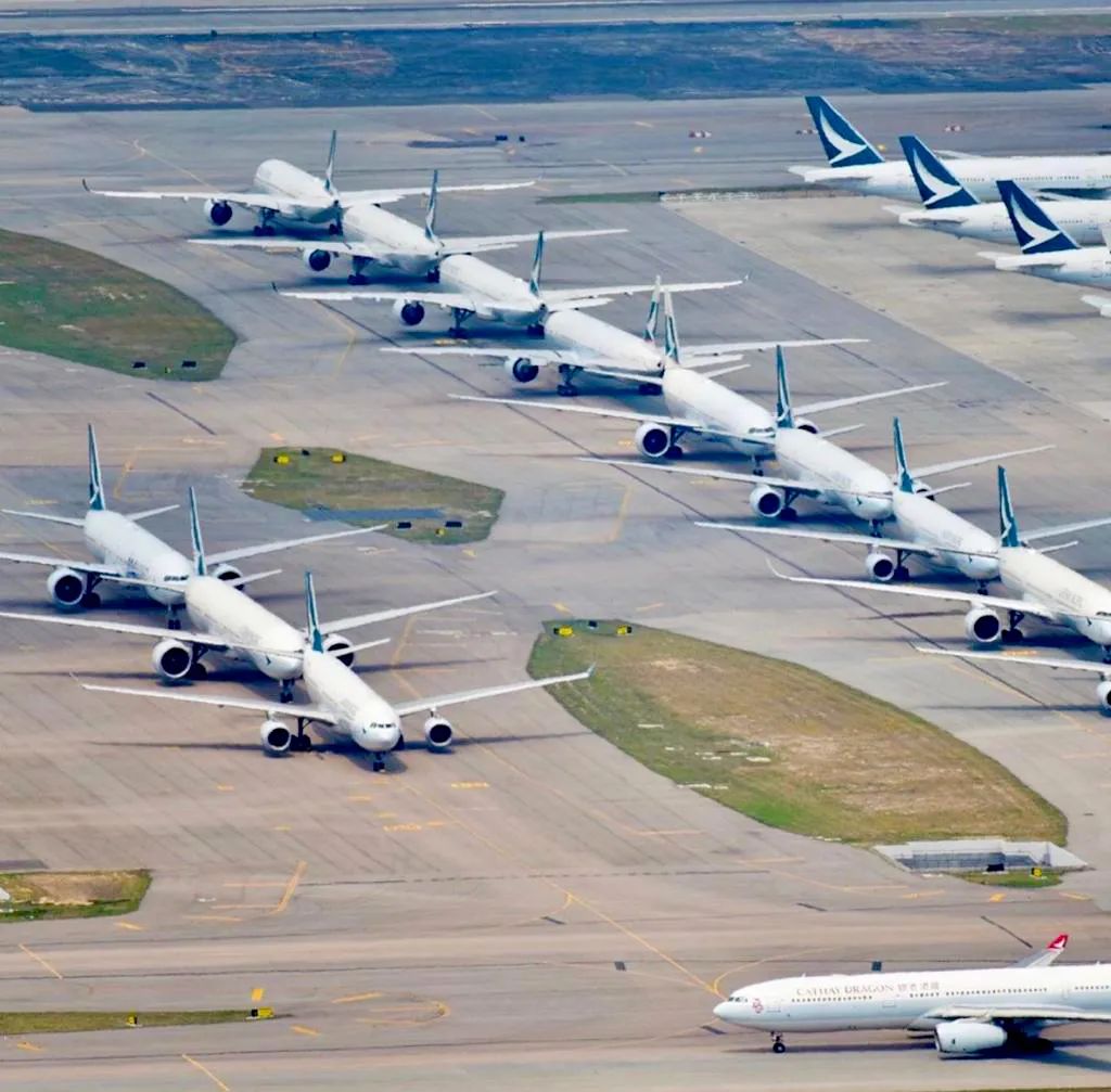 全球全面停飞各地飞机场变飞机展览馆本强迫症瞬间被治愈了