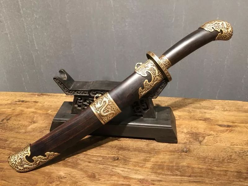 做工精致的杀伐利器——御龙腰刀