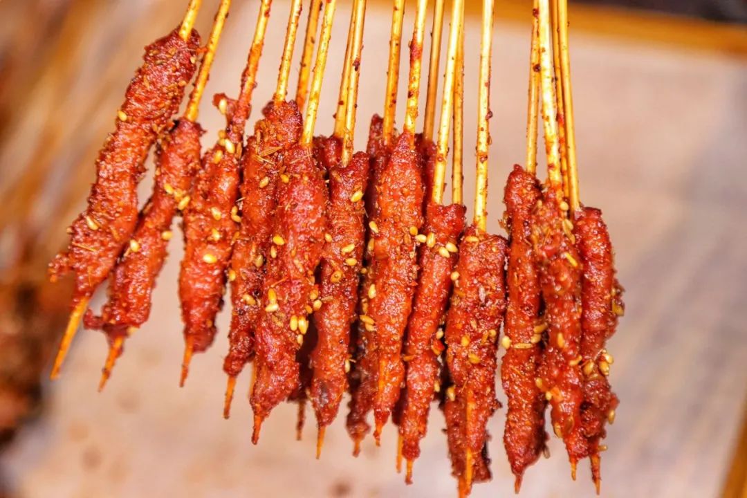 羊肉串,生蚝,花蛤,砂锅. 撸到凌晨不想走!