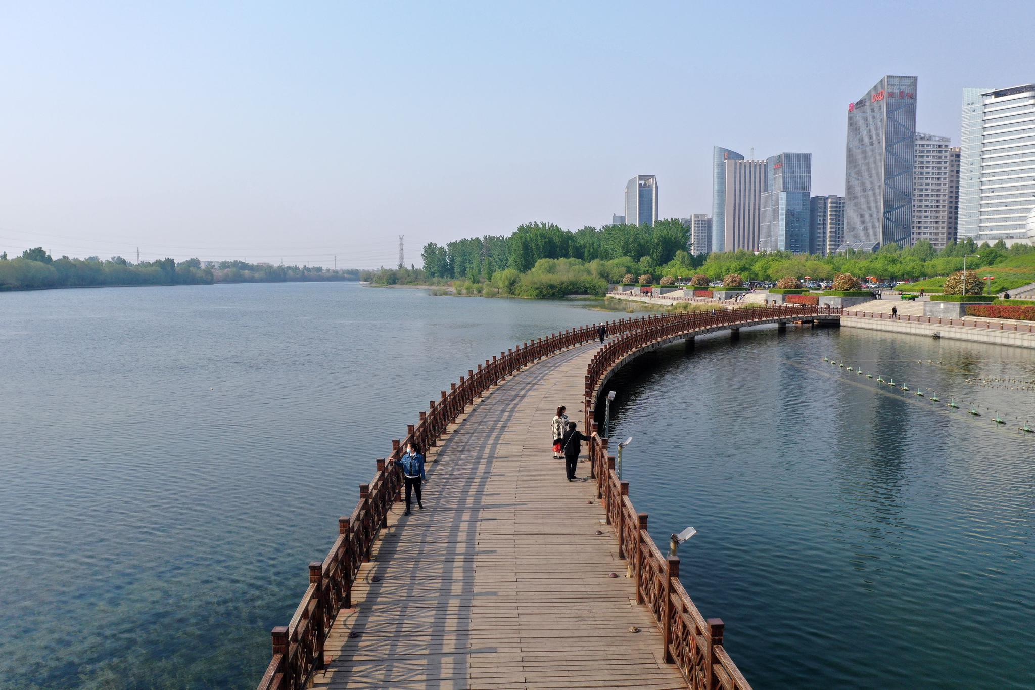 河南鹤壁暮春淇河美