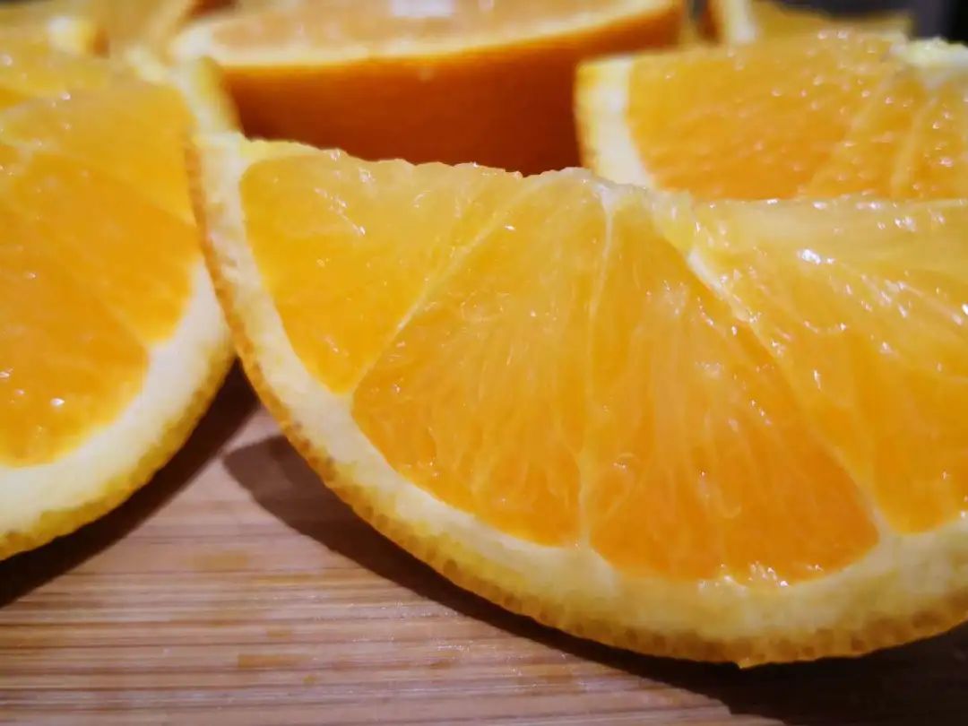 新鲜水果 | 可食率达85%的美国甜心脐橙,果肉饱满,甜蜜多汁,给你满满