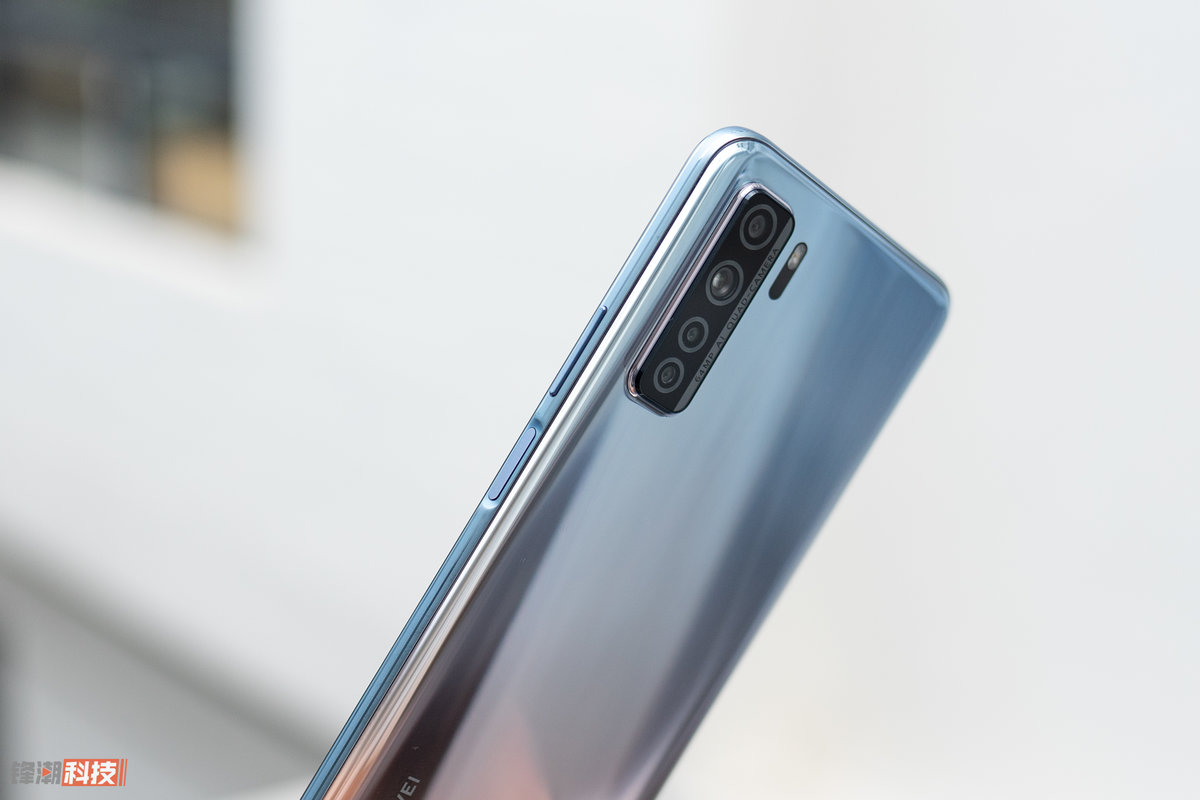 华为nova7se图赏年轻人一见倾心