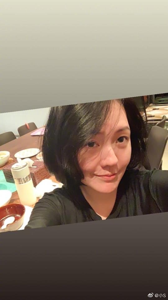小s素颜近照曝光,皮肤超好让人羡慕,自爆长胖的原因只有这个
