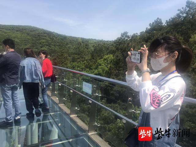 露营谷树顶玻璃栈道"发现常州之美"网络文化季将逐步推出四个阶段的线