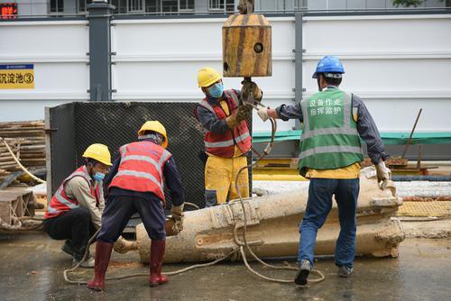 【组图】用镜头记录劳动者之美|劳动者|工人|新冠肺炎_新浪新闻