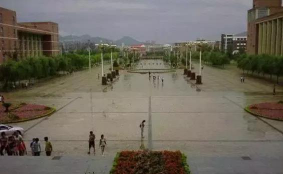 石家庄大专院校排名_中国“最憋屈”的一本大学,综合实力强,但总被误为