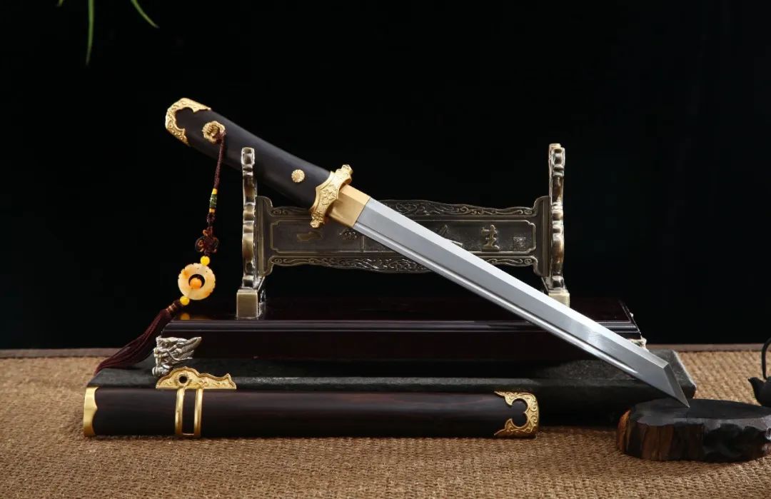 谁说唐刀一定要霸气侧漏?小巧精致,也未尝别有一番风味