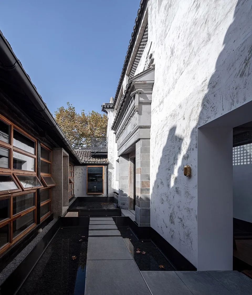 传统三进院,改造成禅意酒店|建筑|立面图_新浪新闻