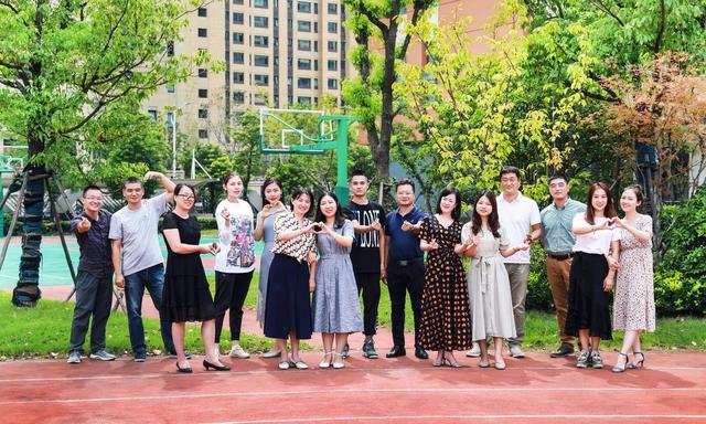 更爱的理由 | 华山路小学:上课20分钟备课200分钟