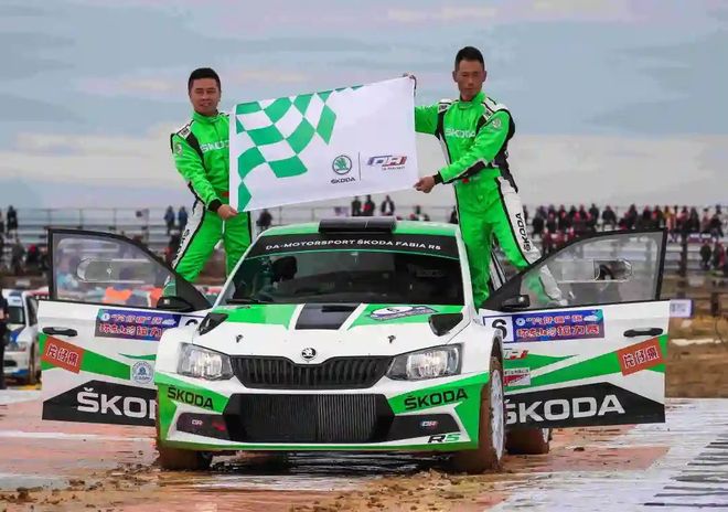 斯柯达赛车FABIA R5 赢得第1000次胜利